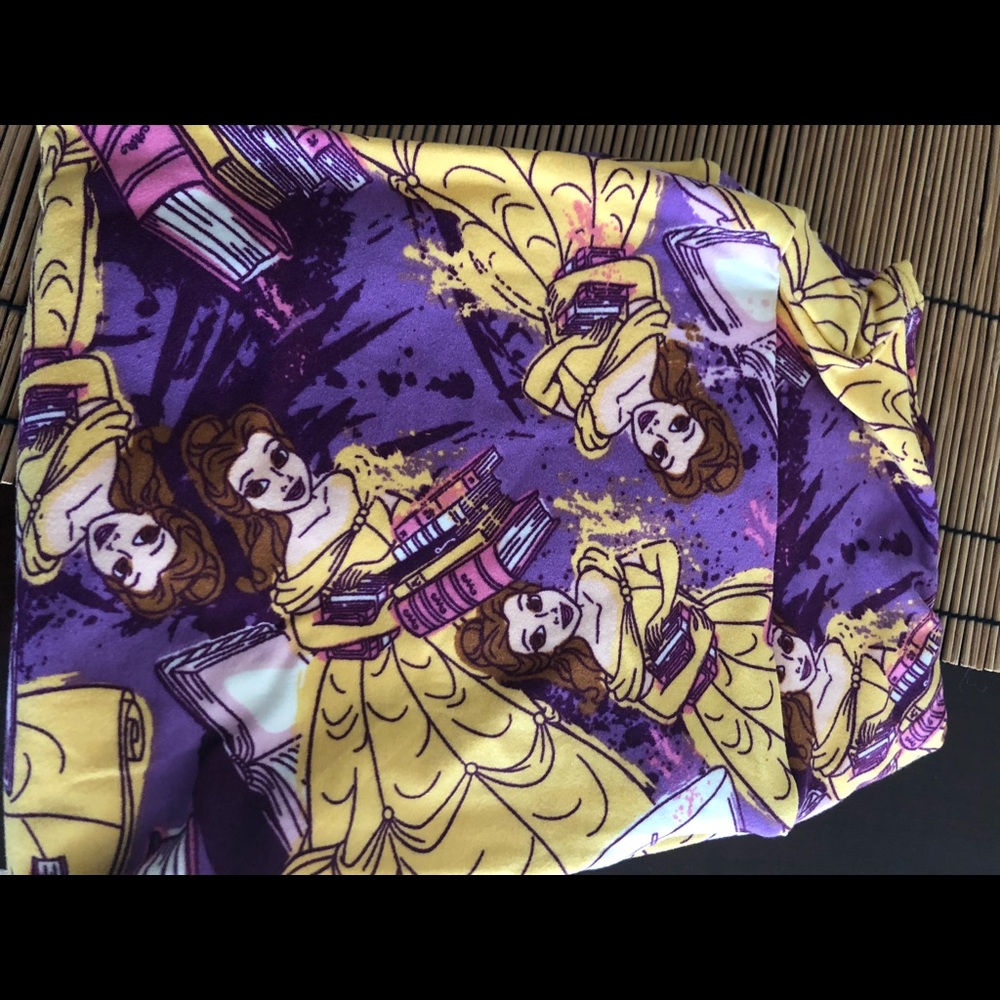 Lularoe Beauty and Beast leggings Size OS